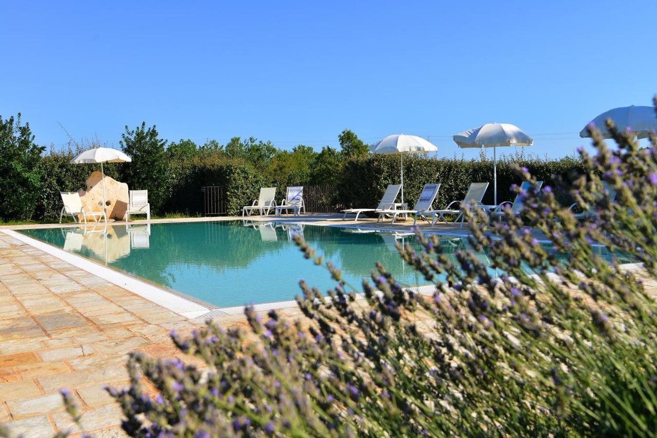 Masseria Peppeturro Cisternino Luaran gambar